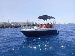 Self rented – Boat without license – 2